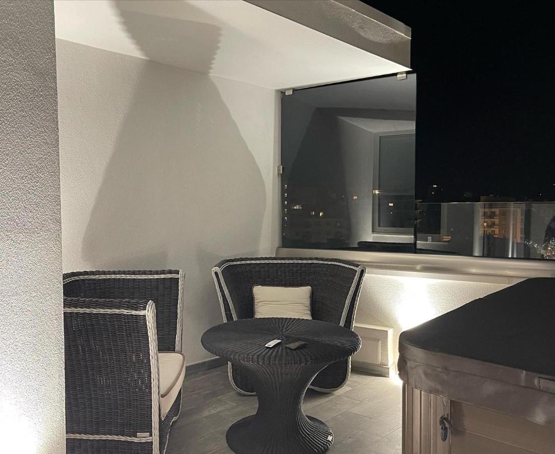 18 Dante Luxury Suites Cagliari Eksteriør billede