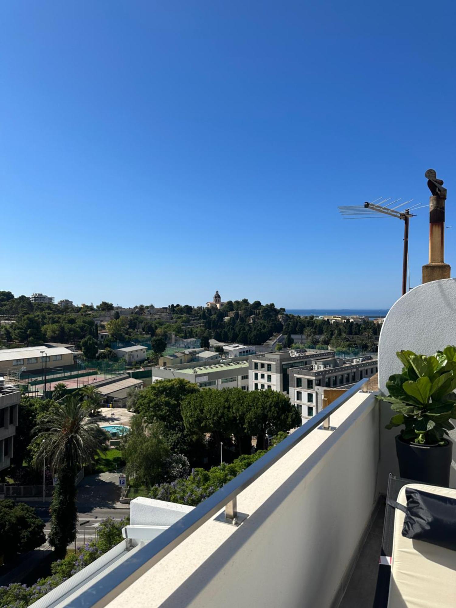 18 Dante Luxury Suites Cagliari Eksteriør billede